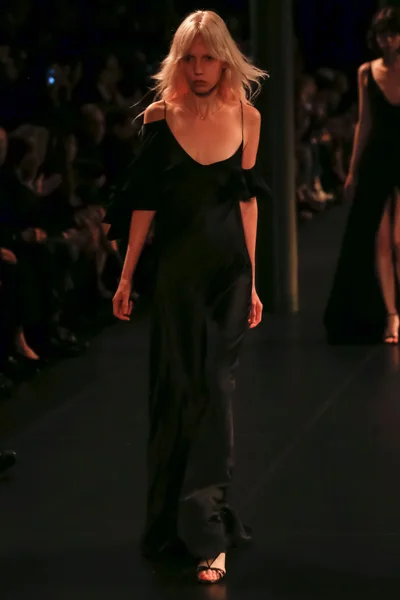 Look 61